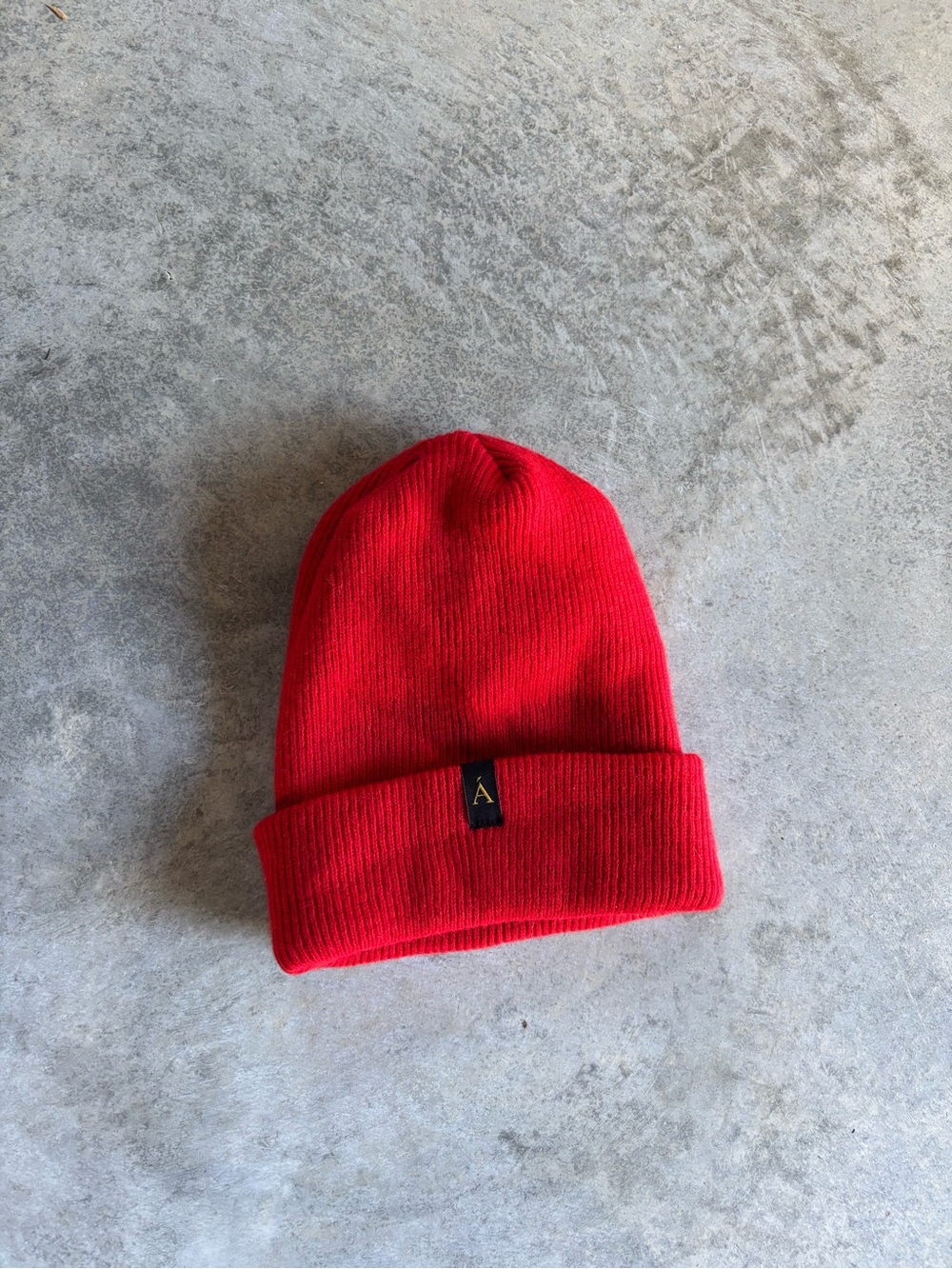 Anian recycled cashmere toque / beanie